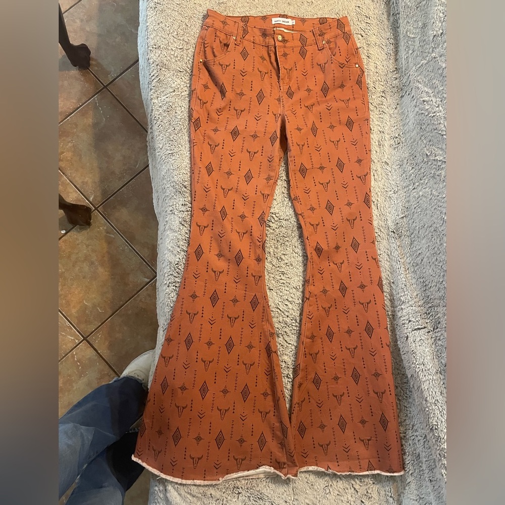 Ranch Dressn Flares
